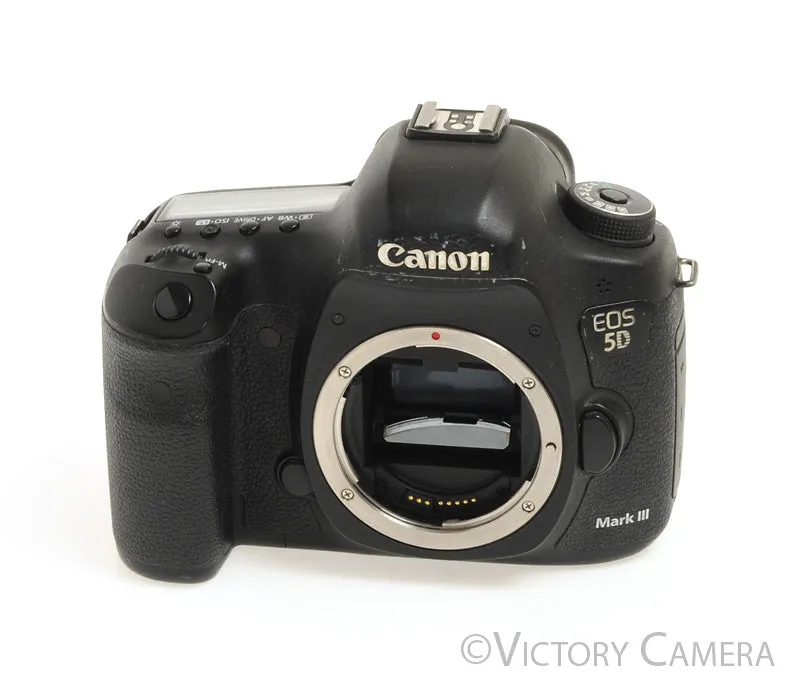 Canon 5D Mark III 22.3MP DSLR Camera Body w/ Charger [EX]