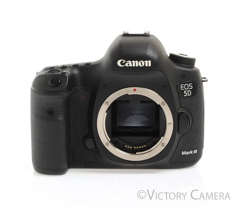 Canon 5D Mark III 22.3MP DSLR Camera Body w/ Charger