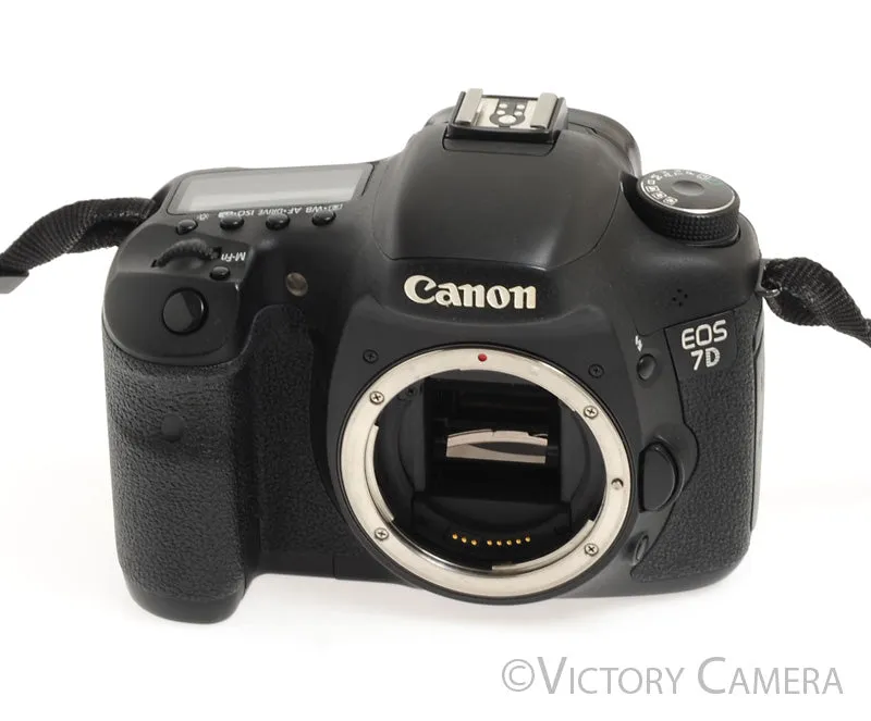 Canon EOS 7D 18MP Digital Camera Body w/ Battery & Charger -Clean-