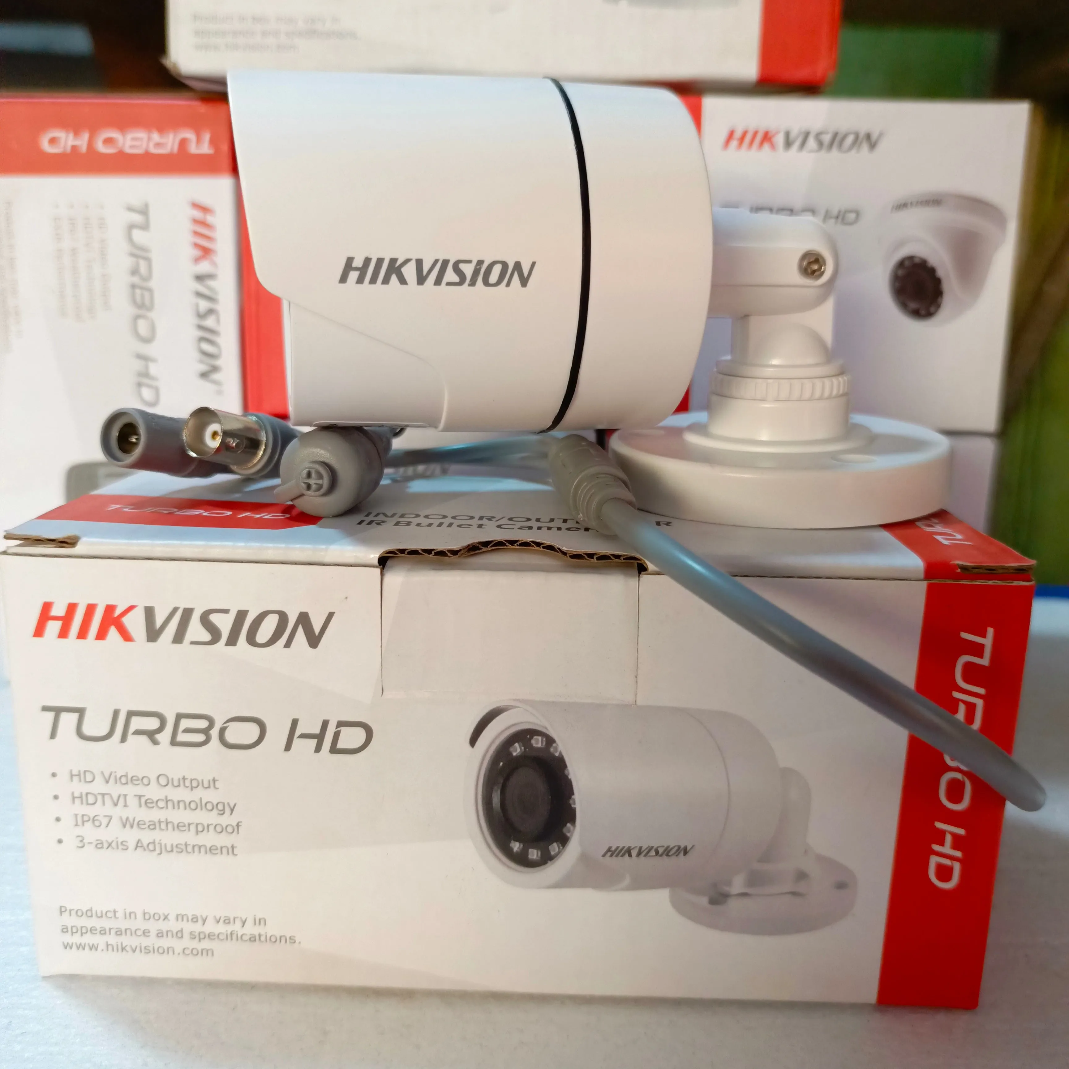 HIKVISION Turbo HD Indoor/Outdoor IR Bullet Camera (3.6mm 1.3MP Lens) - Brand New