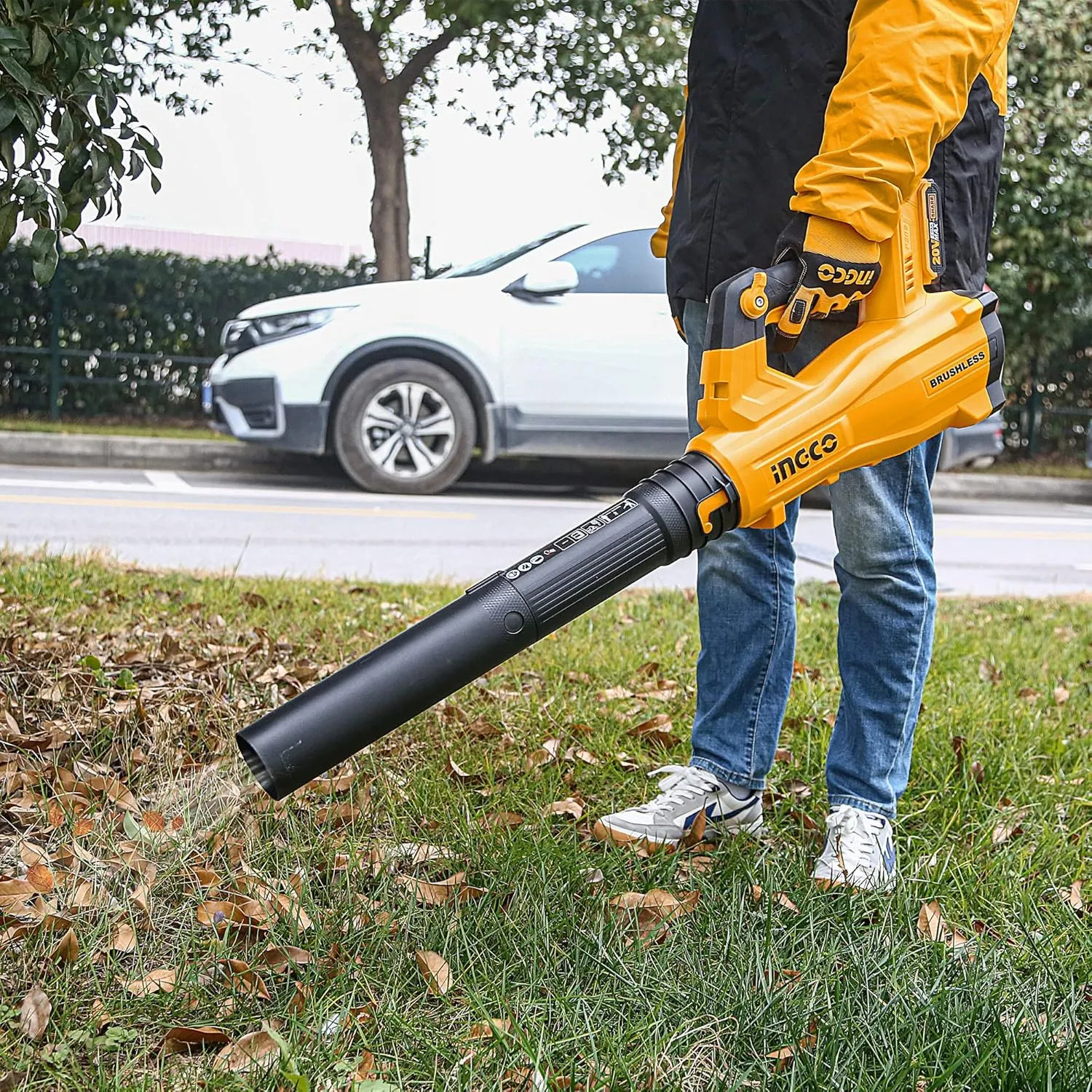 Ingco CABLI20408 20V Li-ion Leaf Blower | Cordless Handheld Sweeper with Variable Speed - Includes 2 Batteries & Charger