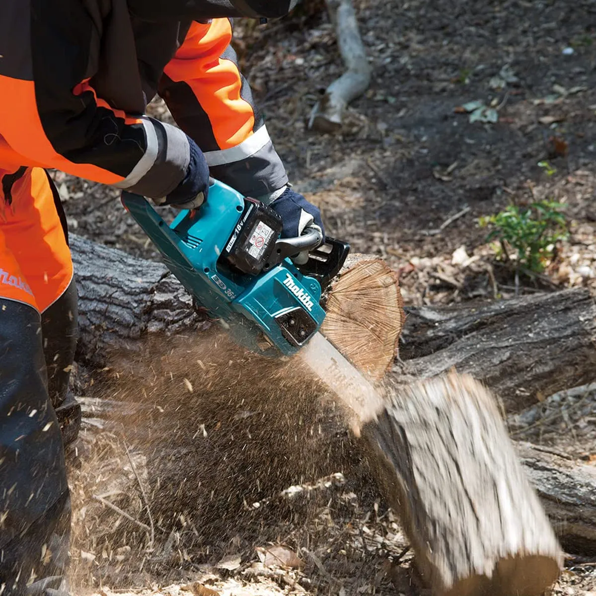 Makita DUC353PG2 36V Brushless Chainsaw 35cm with 2 x 6.0Ah Batteries & Charger