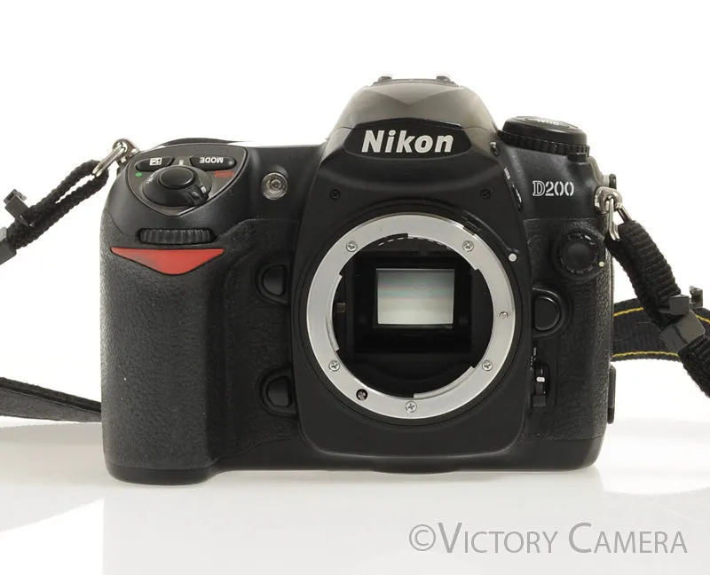 Nikon D200 Digital SLR Camera Body w/ Charger ~23,300 Shots-